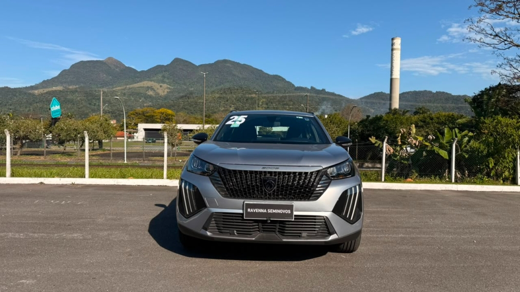 peugeot  2008 1.0 turbo 200 flex active cvt0