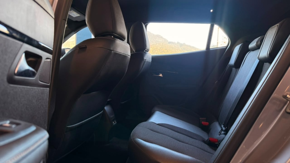 peugeot  2008 1.0 turbo 200 flex active cvt15