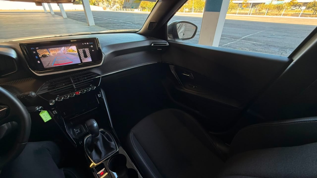peugeot  2008 1.0 turbo 200 flex active cvt13