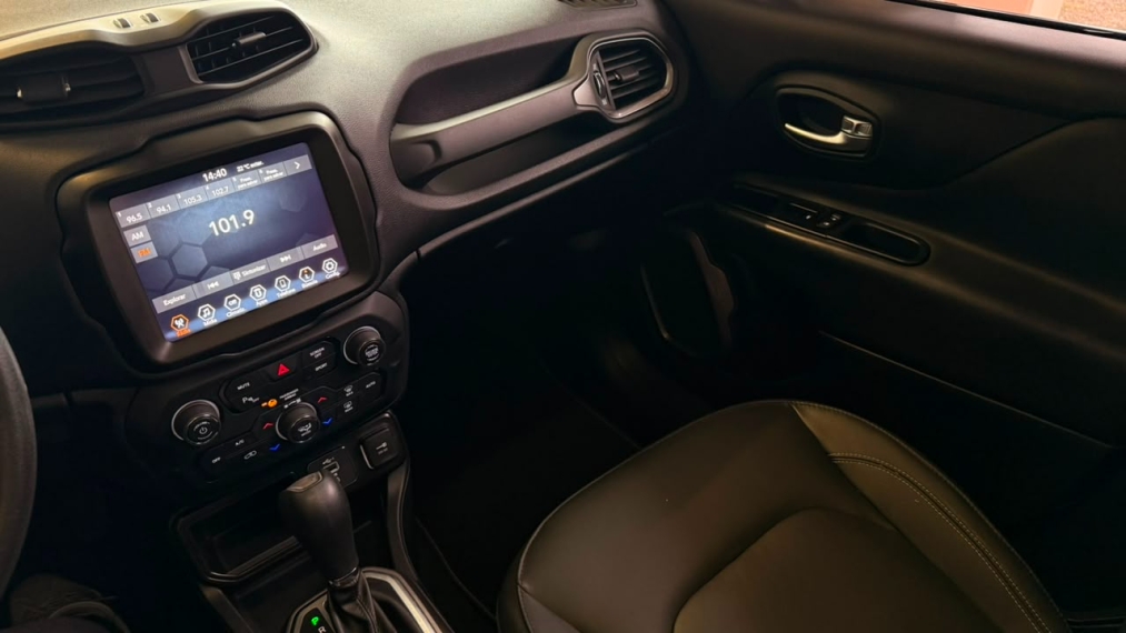 jeep renegade 1.8 16v flex limited 4p automatico13