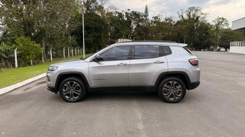 jeep  compass 1.3 t270 turbo flex longitude at63