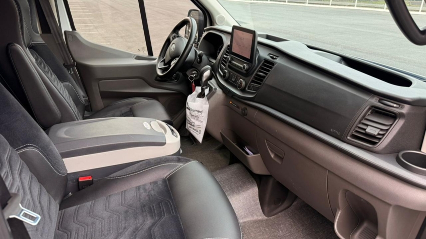 ford  transit 2.0 ecoblue diesel minibus 14+1 410l automatico10