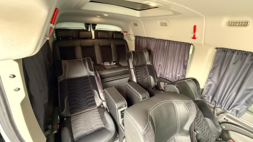 ford  transit 2.0 ecoblue diesel minibus 14+1 410l automatico17