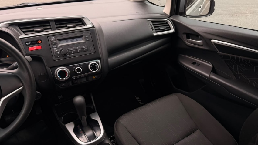 1.5 lx 16v flex 4p at11