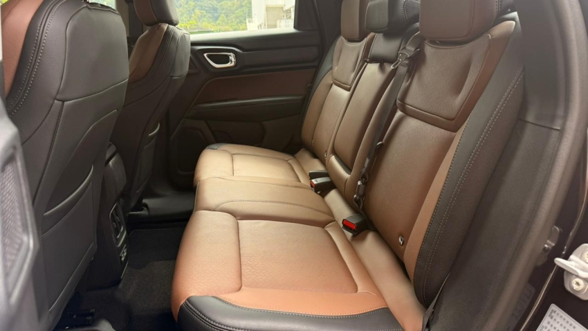 2.2 turbo diesel laramie 4x4 at13
