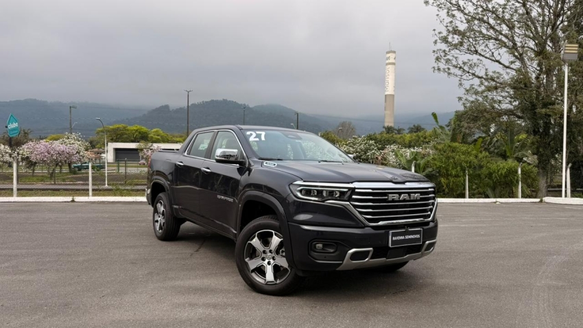 2.2 turbo diesel laramie 4x4 at8