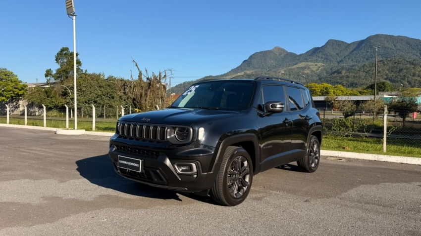 jeep  renegade 1.3 t270 turbo flex longitude at61