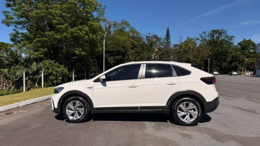 VOLKSWAGEN   NIVUS  1.0 200 TSI TOTAL FLEX COMFORTLINE AUTOMÁTICO7