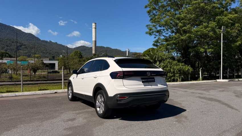 VOLKSWAGEN   NIVUS  1.0 200 TSI TOTAL FLEX COMFORTLINE AUTOMÁTICO6