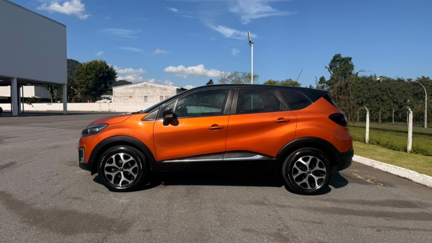 RENAULT   CAPTUR  1.6 16V SCE FLEX INTENSE X-TRONIC7