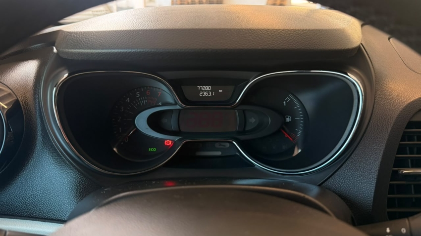 RENAULT   CAPTUR  1.6 16V SCE FLEX INTENSE X-TRONIC8