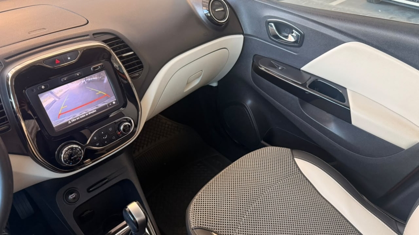 RENAULT   CAPTUR  1.6 16V SCE FLEX INTENSE X-TRONIC11