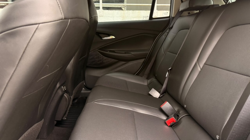 CHEVROLET   ONIX  1.0 TURBO FLEX PREMIER AUTOMÁTICO11