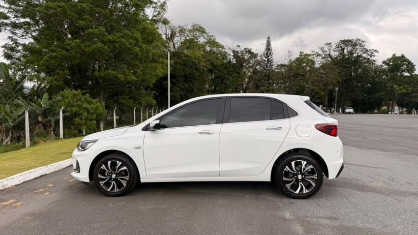 CHEVROLET   ONIX  1.0 TURBO FLEX PREMIER AUTOMÁTICO3