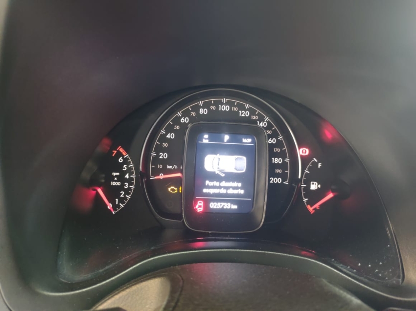 fiat strada 1.0 turbo 200 flex ultra cd cvt. fiat strada 1.0 turbo 200 flex ultra cd cvt.