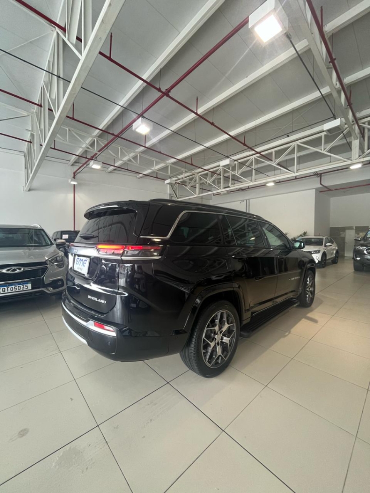 jeep commander 1.3 t270 turbo flex overland at6 4p automatico 2023 jeep commander 1.3 t270 turbo flex overland at6 4p automatico 2023