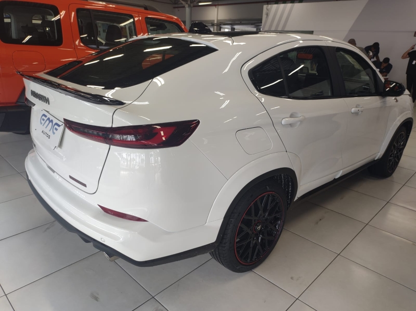fiat fastback 1.3 turbo 270 flex abarth at6 gasolina 4p automatico 2024 fiat fastback 1.3 turbo 270 flex abarth at6 gasolina 4p automatico 2024