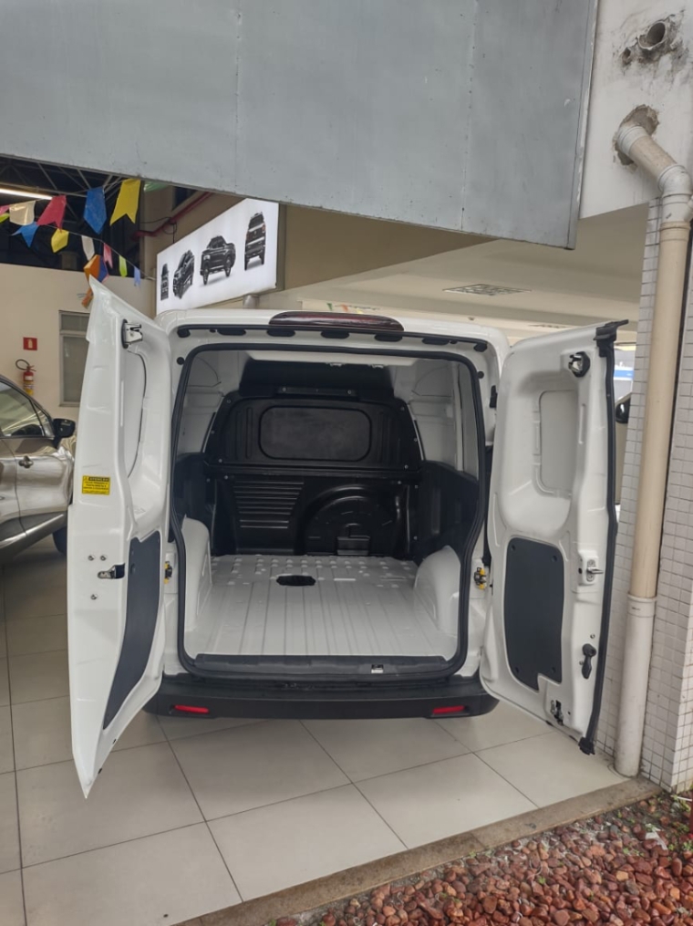 fiat fiorino 1.4 mpi furgao endurance 8v flex 2p manual gasolina 3p 2024