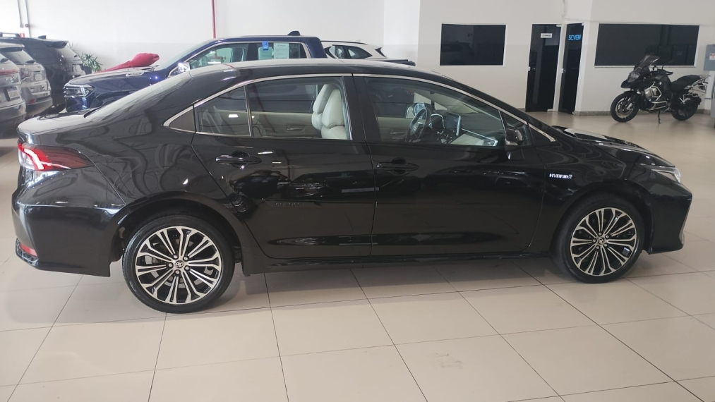 toyota corolla 1.8 vvt-i hybrid flex altis premium cvt hibrido 5p automatico 2022 toyota corolla 1.8 vvt-i hybrid flex altis premium cvt hibrido 5p automatico 2022