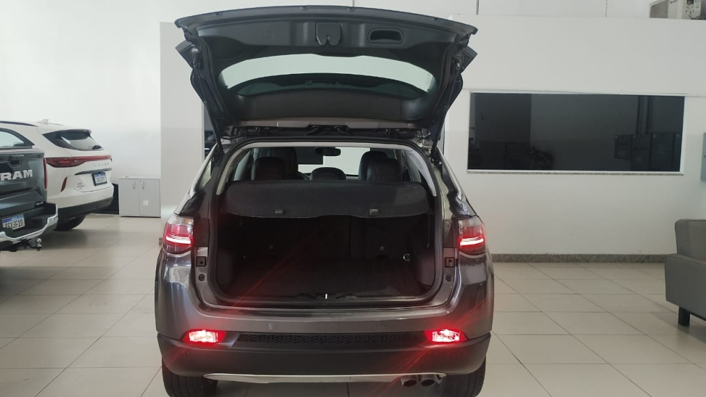 jeep compass 1.3 t270 turbo flex limited at6 5p automatico 2025 jeep compass 1.3 t270 turbo flex limited at6 5p automatico 2025