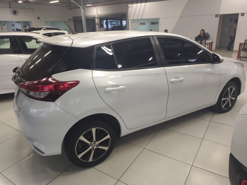 toyota yaris 1.5 16v flex xls connect multidrive 4p automatico 2022