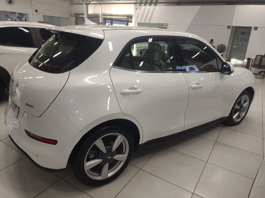 gwm ora 03 48 kw eletrico skin 1.5 4p automatico 2024