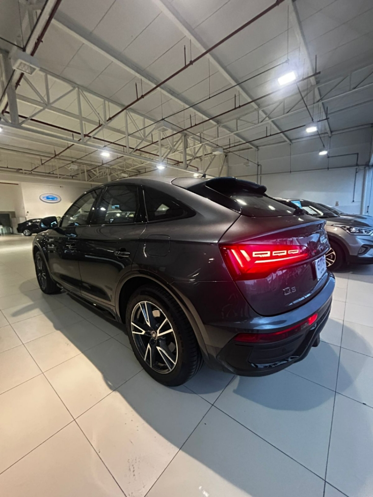 audi q5 2.0 55 tfsie phev sportback performance black quattro s tronic hibrido 5p automatico 2022 audi q5 2.0 55 tfsie phev sportback performance black quattro s tronic hibrido 5p automatico 2022