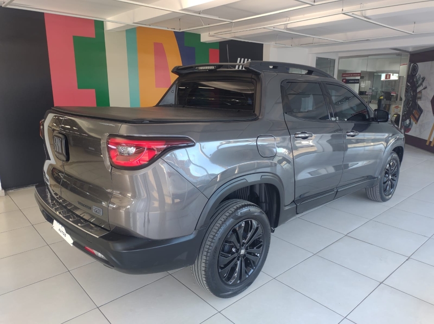 fiat toro 1.3 turbo 270 flex volcano at6 4p automatico 2024