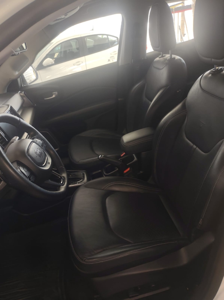 fiat toro 1.3 turbo 270 flex volcano at6 4p automatico 2023