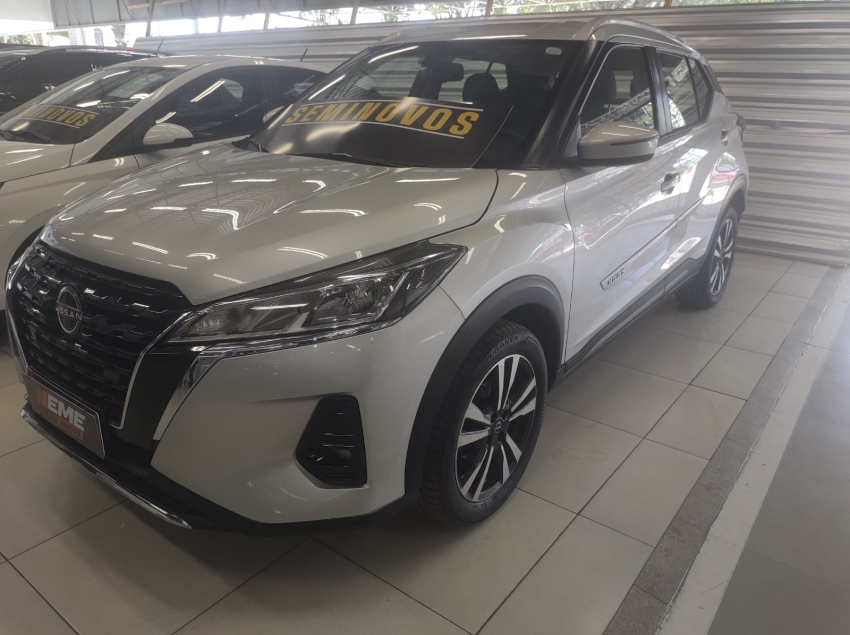 nissan kicks 1.6 16v flexstart advance xtronic flex 4p automatico 2024