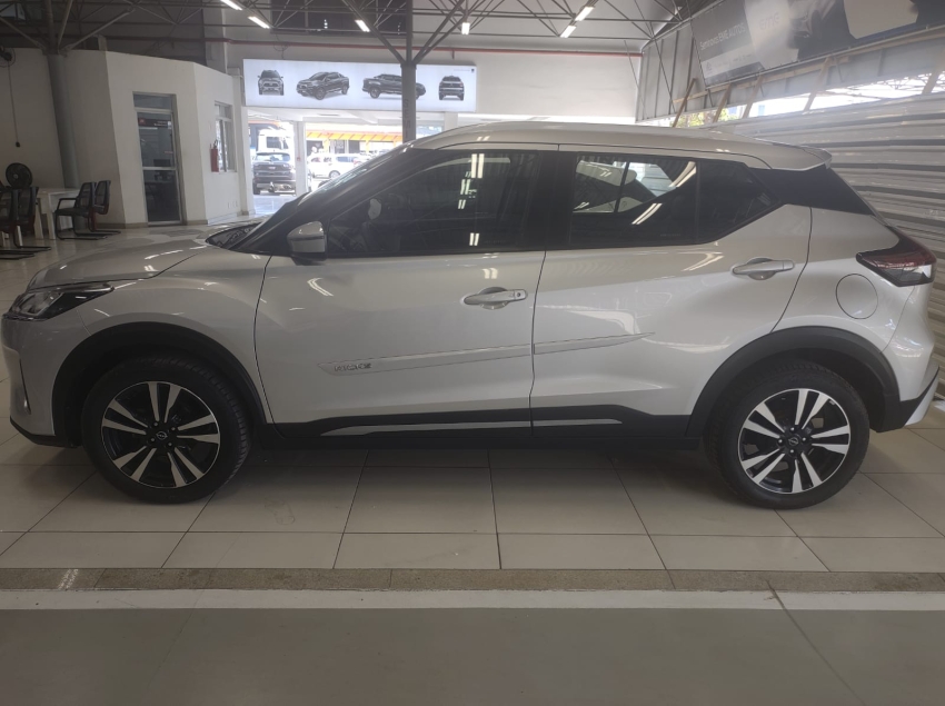 nissan kicks 1.6 16v flexstart advance xtronic flex 4p automatico 2024