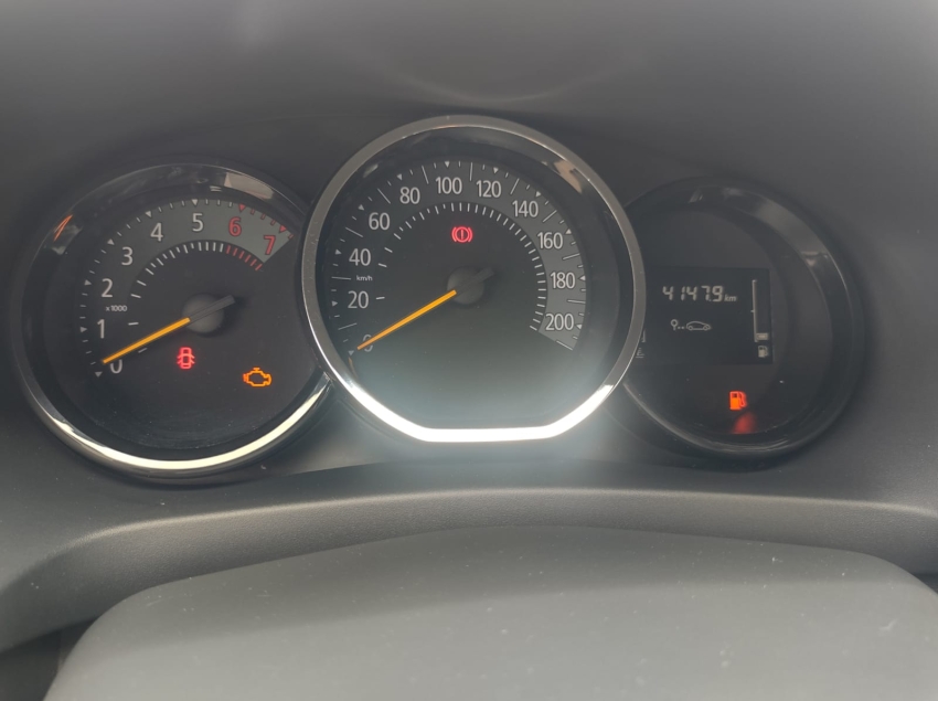 renault stepway 1.0 12v sce flex zen manual 4p 2024 renault stepway 1.0 12v sce flex zen manual 4p 2024