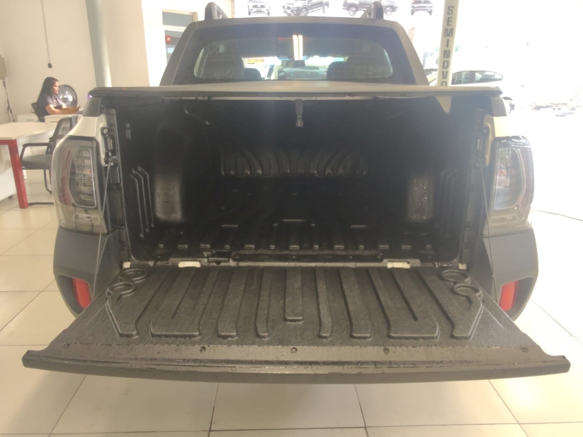 renault oroch 1.6 16v sce flex intense manual 4p 20238