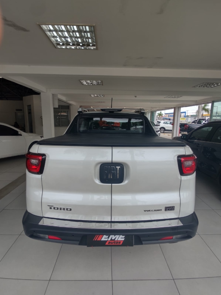 fiat toro 1.3 turbo 270 flex volcano at6 4p automatico 20256
