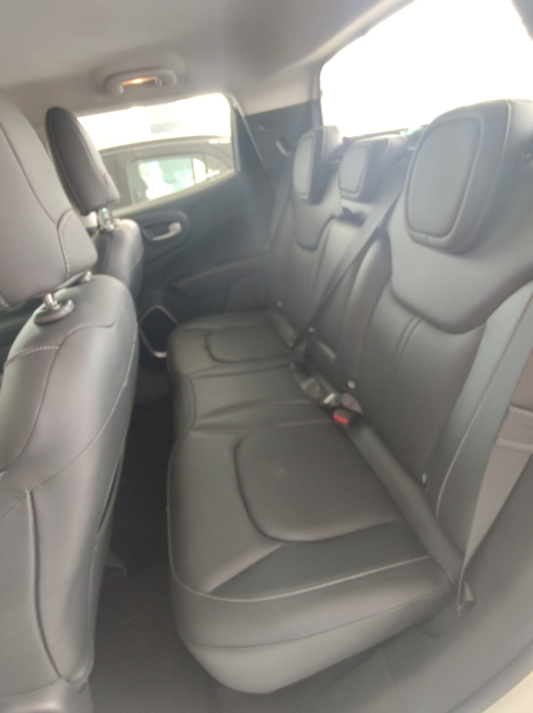 fiat toro 1.3 turbo 270 flex volcano at6 4p automatico 202510