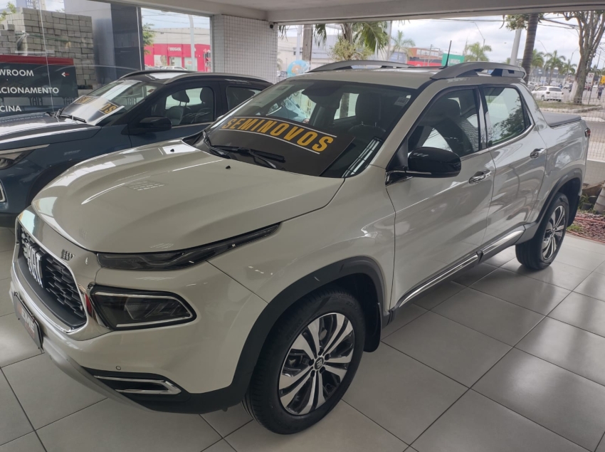 fiat toro 1.3 turbo 270 flex volcano at6 4p automatico 20252