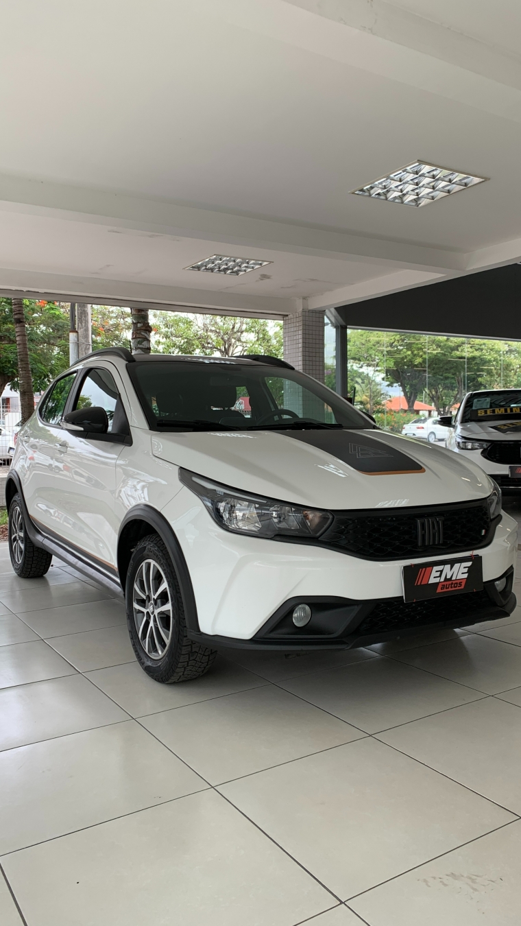 fiat argo 1.3 firefly flex trekking cvt 4p automatico 20241