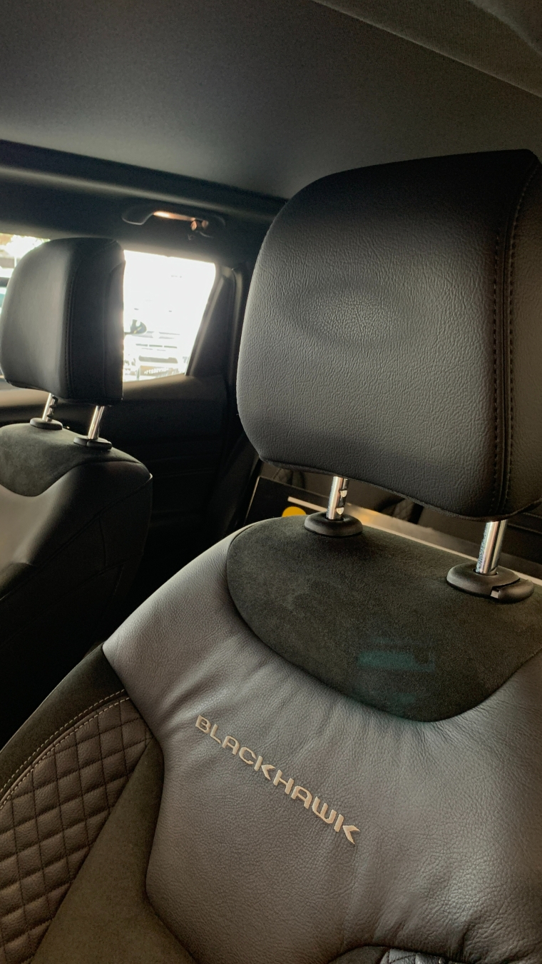 jeep compass 2.0 hurricane 4 turbo gasolina blackhawk at9 4p automatico 202510