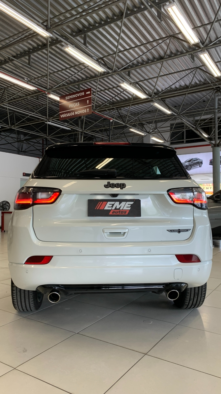 jeep compass 2.0 hurricane 4 turbo gasolina blackhawk at9 4p automatico 202516