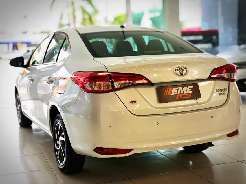 toyota yaris 1.5 16v flex sedan xls connect multidrive 4p automatico 20233