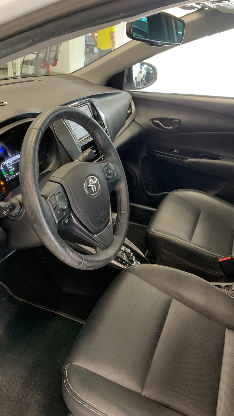 toyota yaris 1.5 16v flex sedan xls connect multidrive 4p automatico 20237