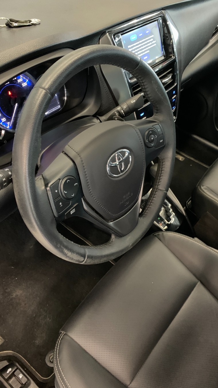 toyota yaris 1.5 16v flex sedan xls connect multidrive 4p automatico 20236