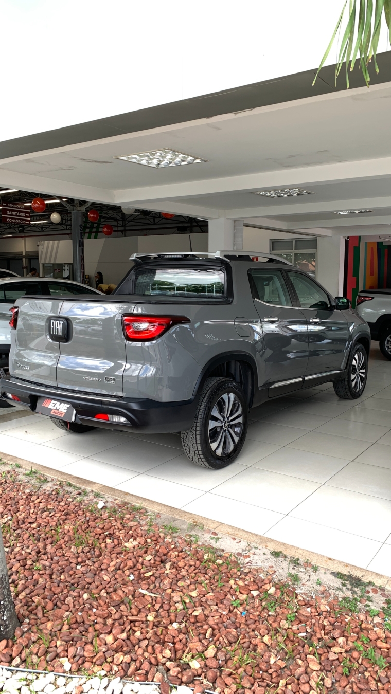 fiat toro 2.0 16v turbo diesel volcano 4wd at9 1.3 4p automatico 202318