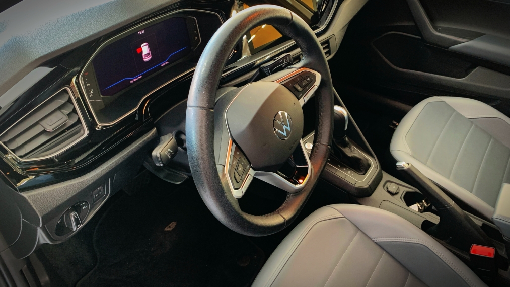volkswagen nivus 1.0 200 tsi total flex highline automatico 4p 20214