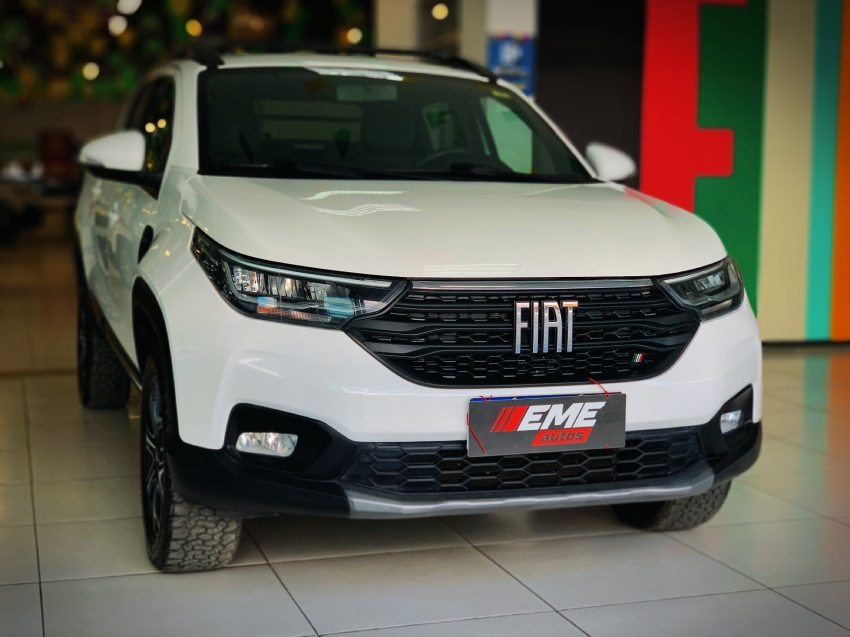 fiat strada 1.3 firefly flex volcano cd cvt 4p automatico 2023