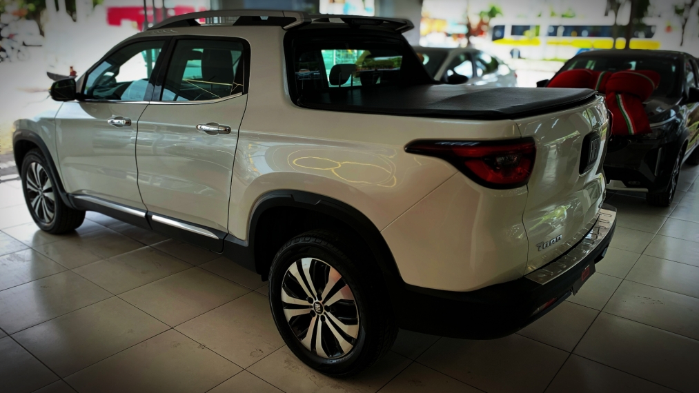 fiat toro 1.3 turbo 270 flex volcano at6 4p automatico 20252