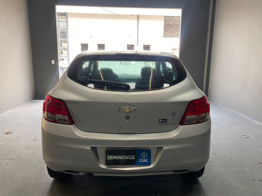 chevrolet onix 1.0 mpfi lt 8v flex 4p manual 2015