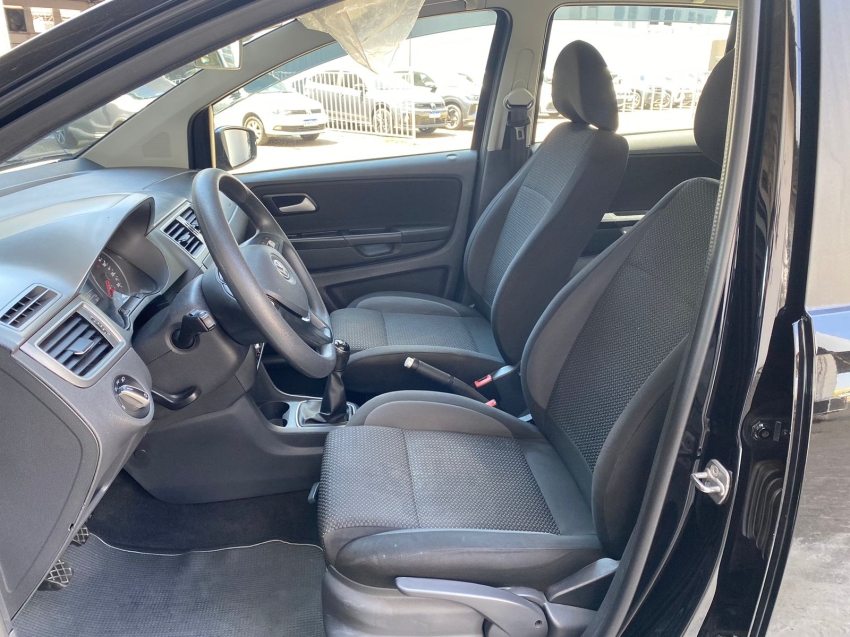 volkswagen fox 1.6 msi total flex connect 4p manual 2020