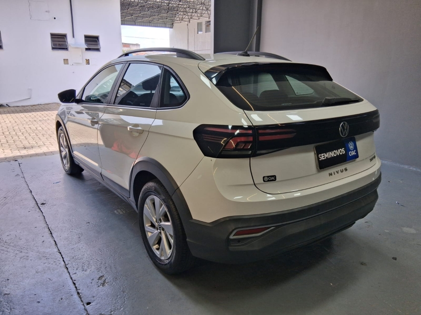 volkswagen nivus 1.0 200 tsi total flex comfortline automatico 4p 20215