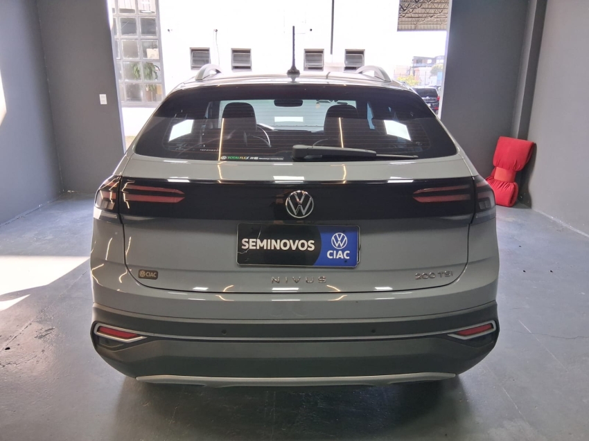 volkswagen nivus 1.0 200 tsi total flex highline automatico 4p 20244